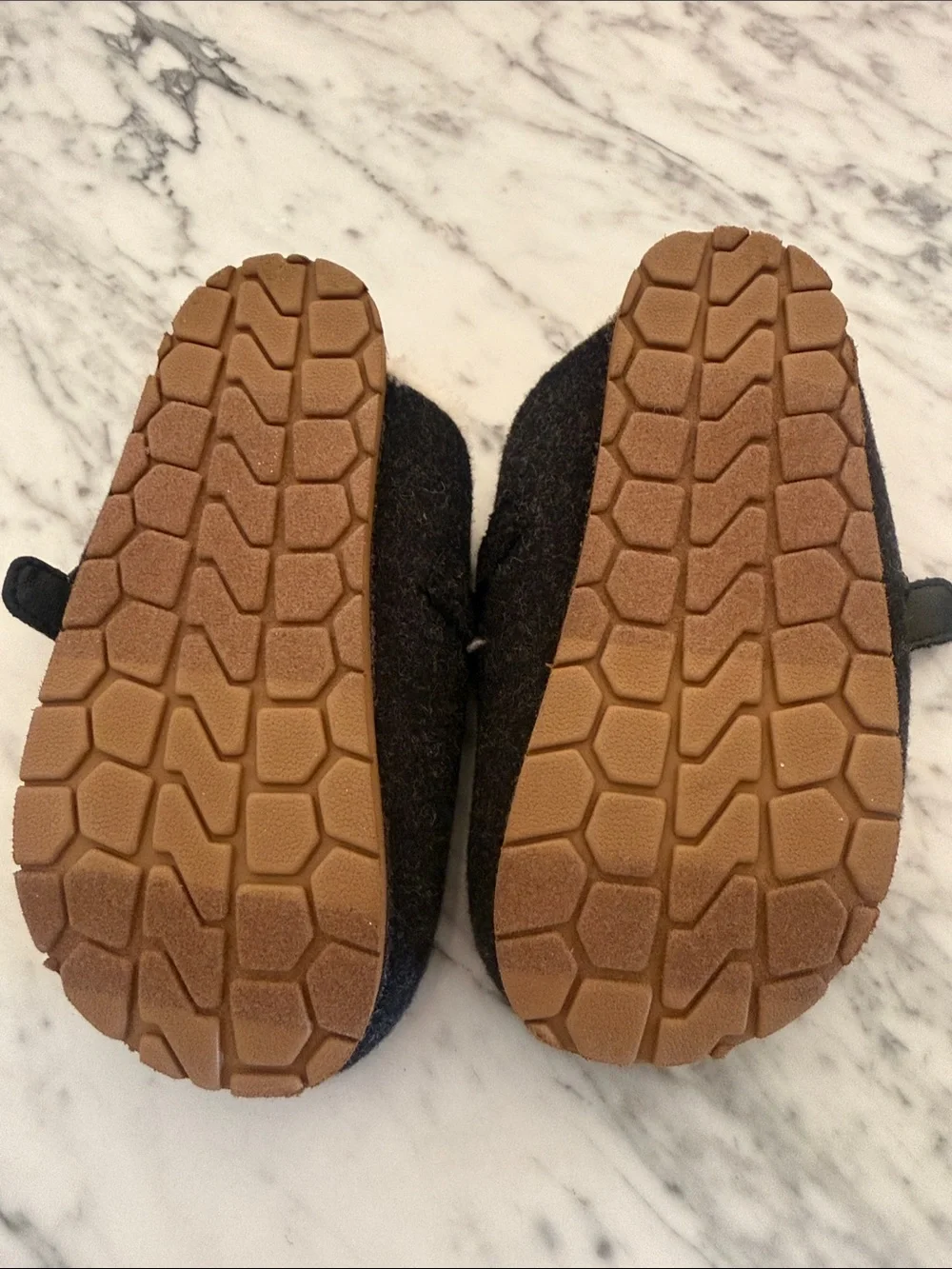 Gap Kids Cozy Sherpa Clogs - Black